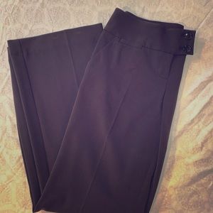 The Limited Studio 400 - Like New - Sz 8R